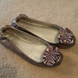 Bronze flats